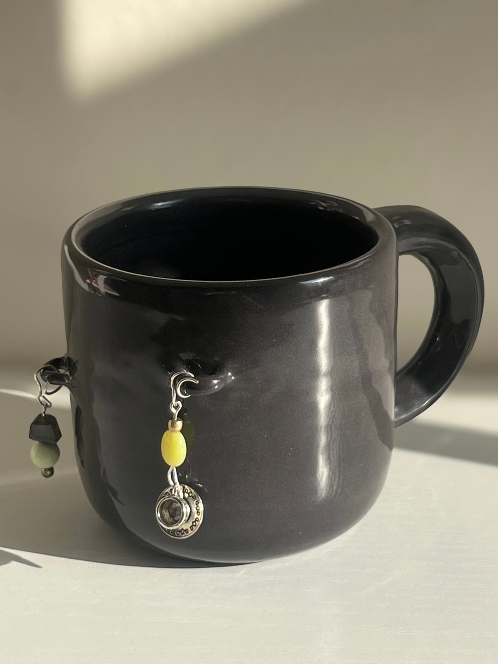 Casa Valente x Gemsomnia – Charm Mug no. 4