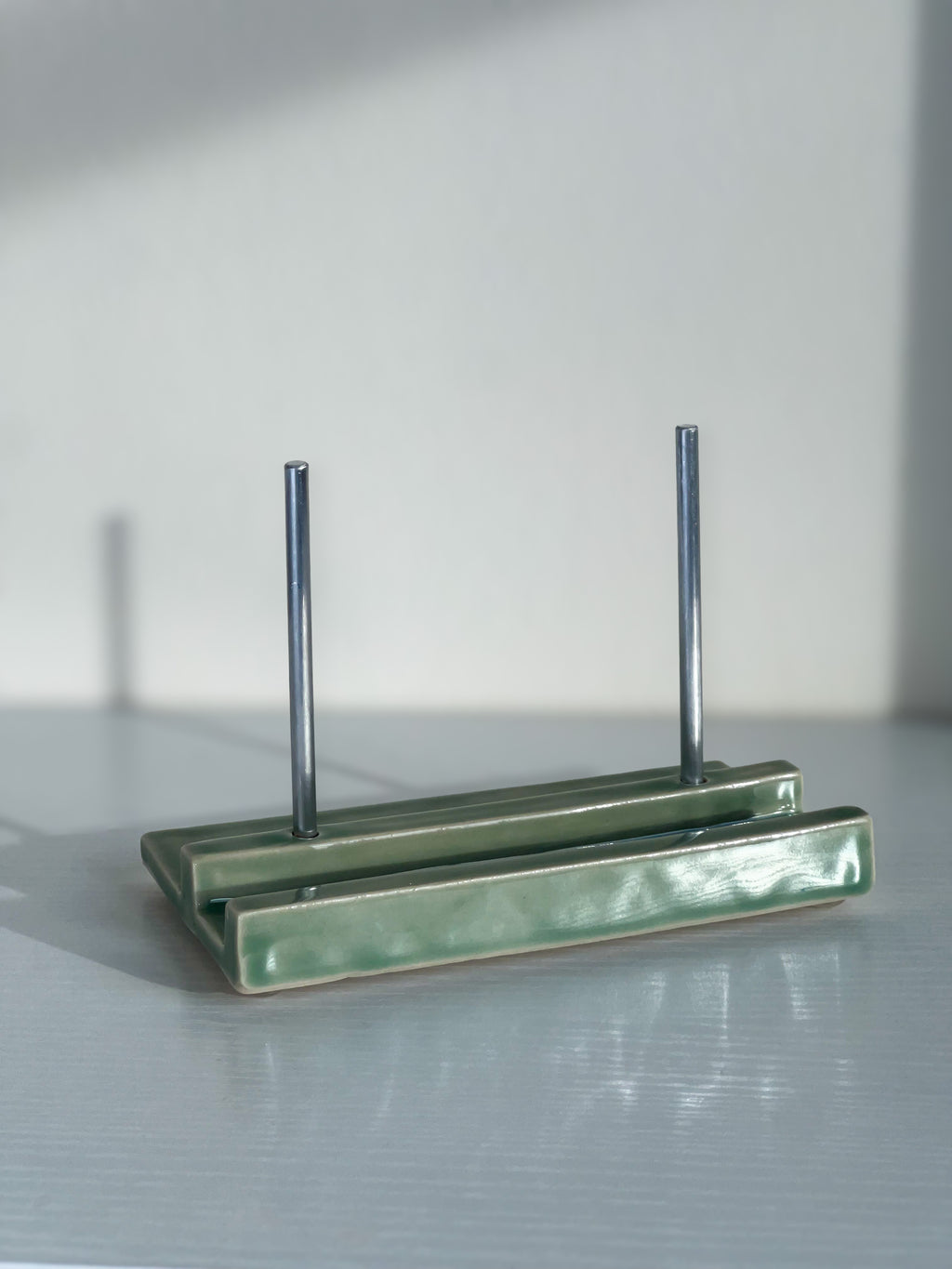 Tabletop Ceramic Record Stand - mint